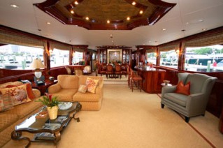 Motor Yacht Secret Spot -  Main Salon